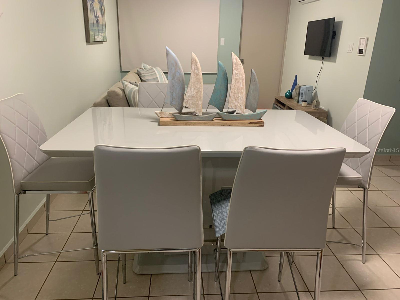 CONDOMINIO MONTE SOL - Residential