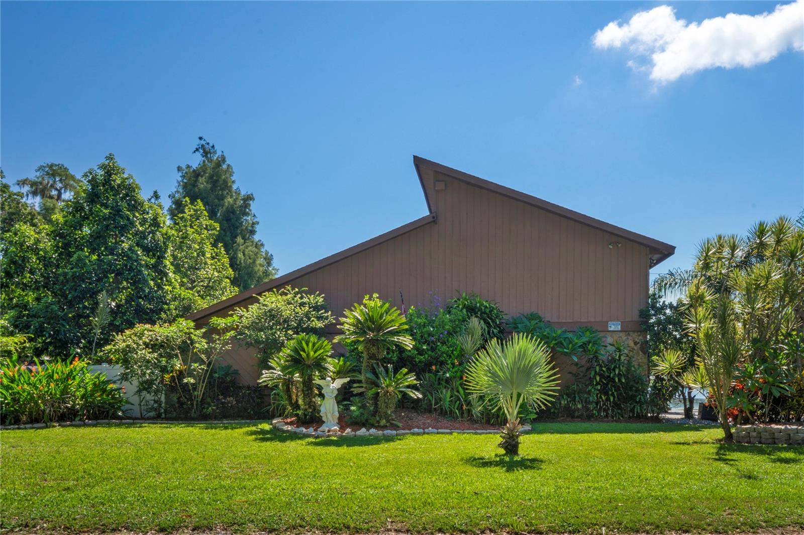 17301 ESTES ROAD