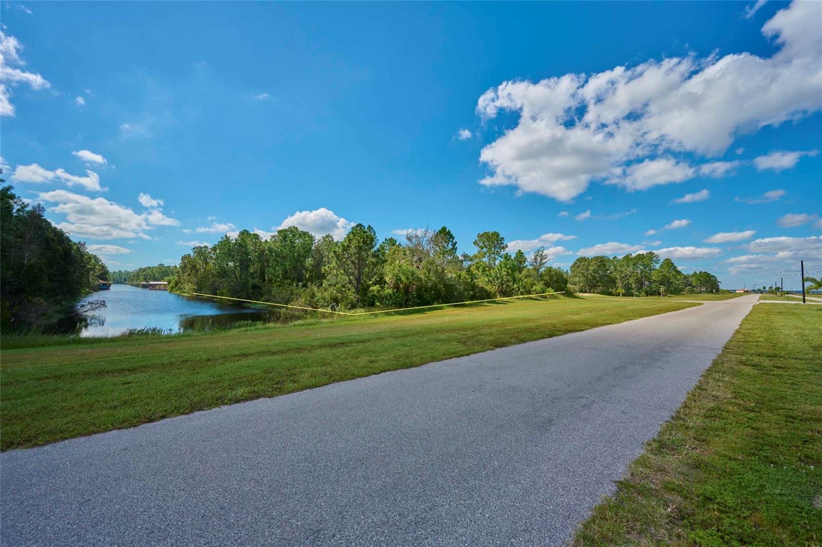 INDIAN LAKE ESTATES - Land