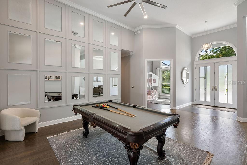 MANCHESTER OAKS - Residential