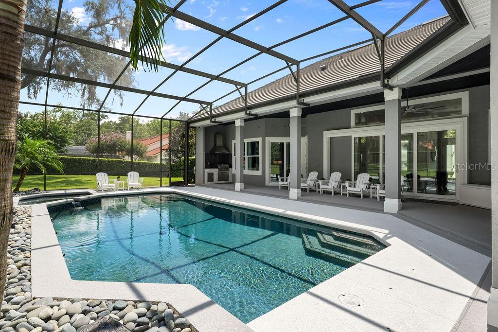 MANCHESTER OAKS - Residential