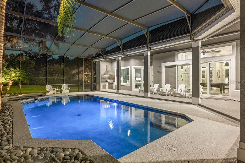 MANCHESTER OAKS - Residential