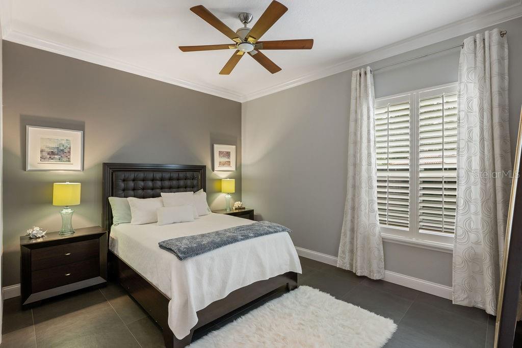 MANCHESTER OAKS - Residential