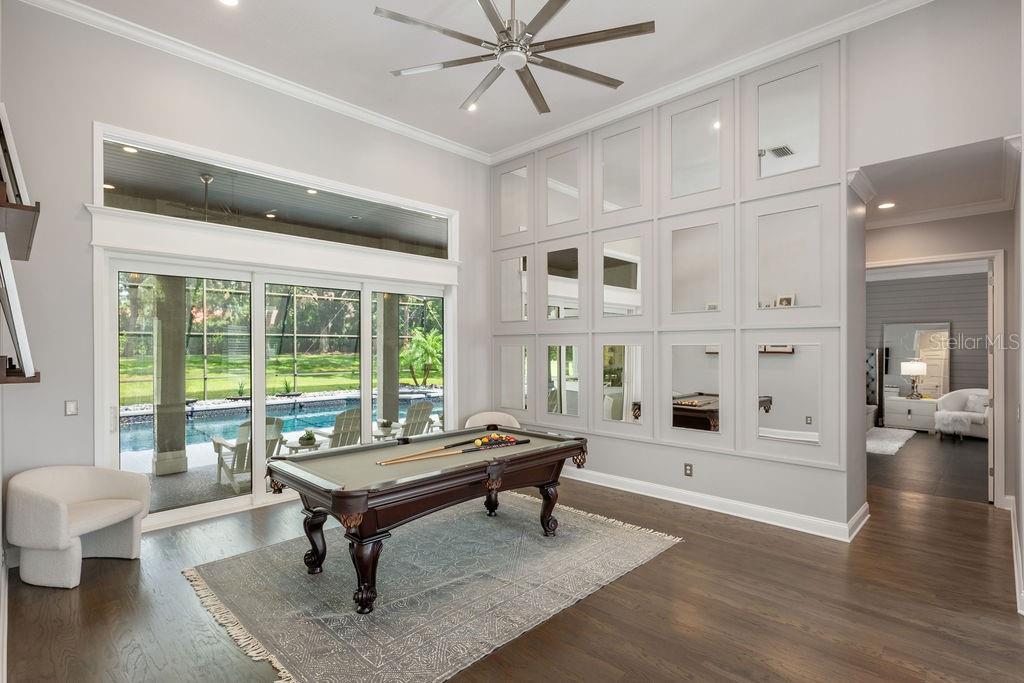 MANCHESTER OAKS - Residential