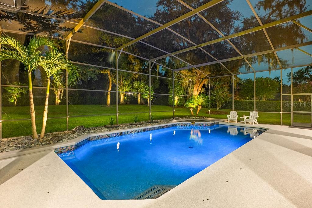 MANCHESTER OAKS - Residential