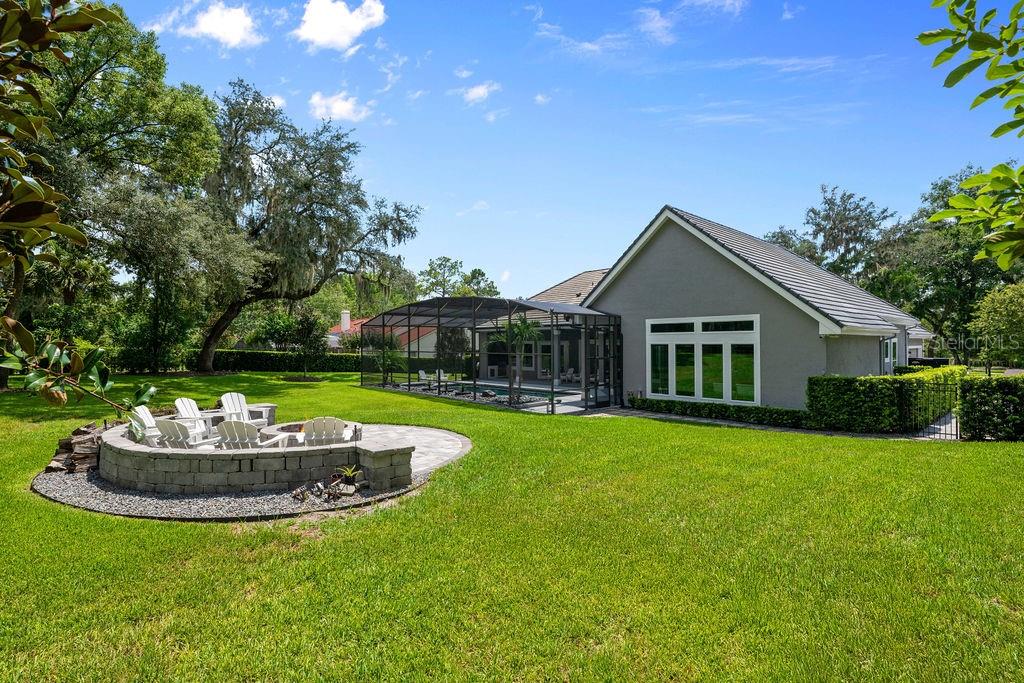 MANCHESTER OAKS - Residential