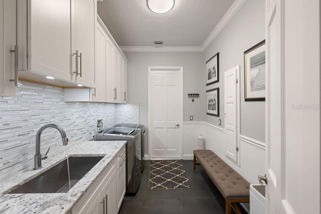 MANCHESTER OAKS - Residential