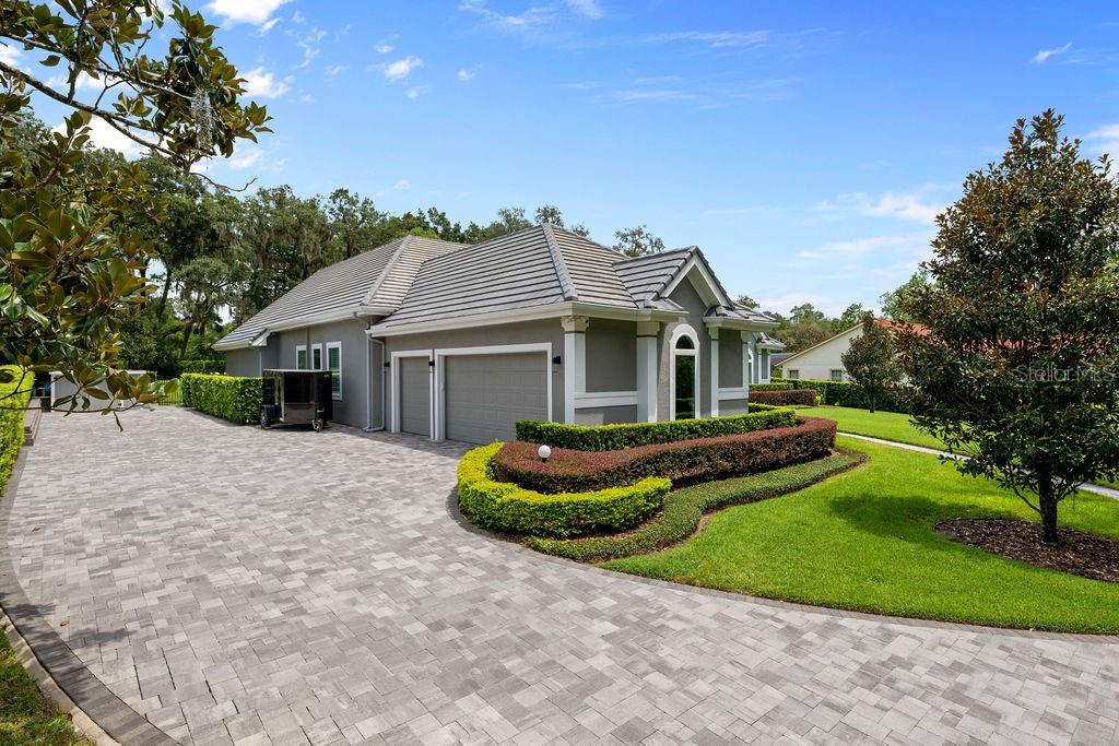 MANCHESTER OAKS - Residential