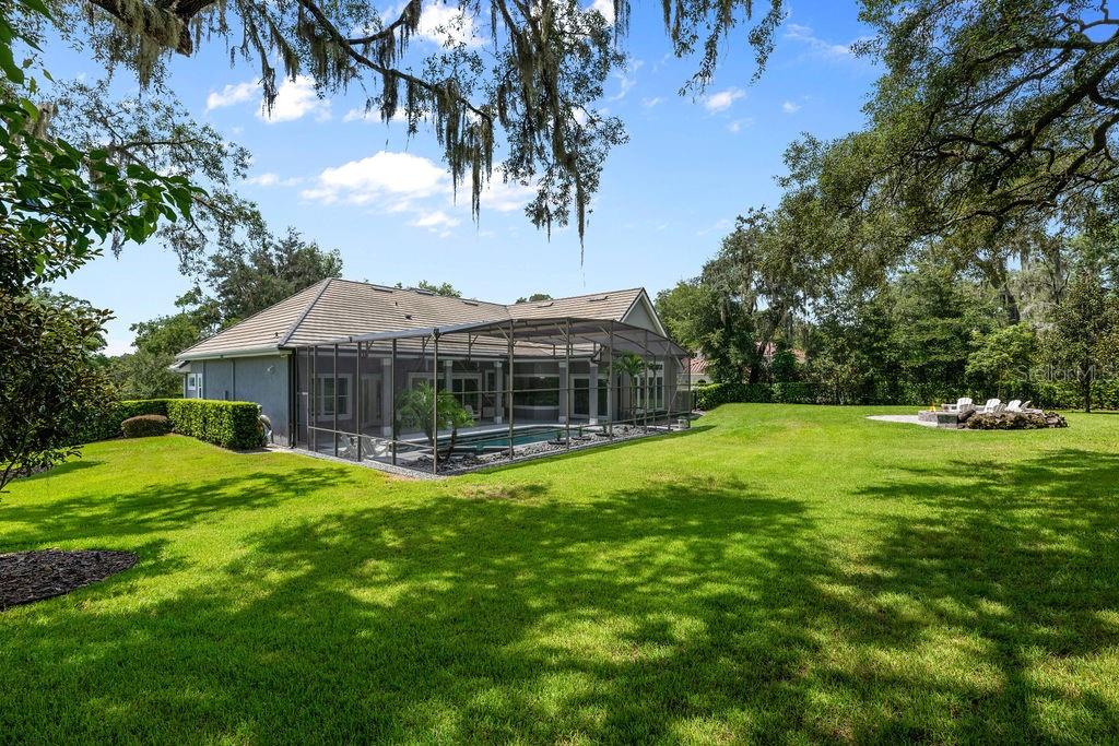 MANCHESTER OAKS - Residential