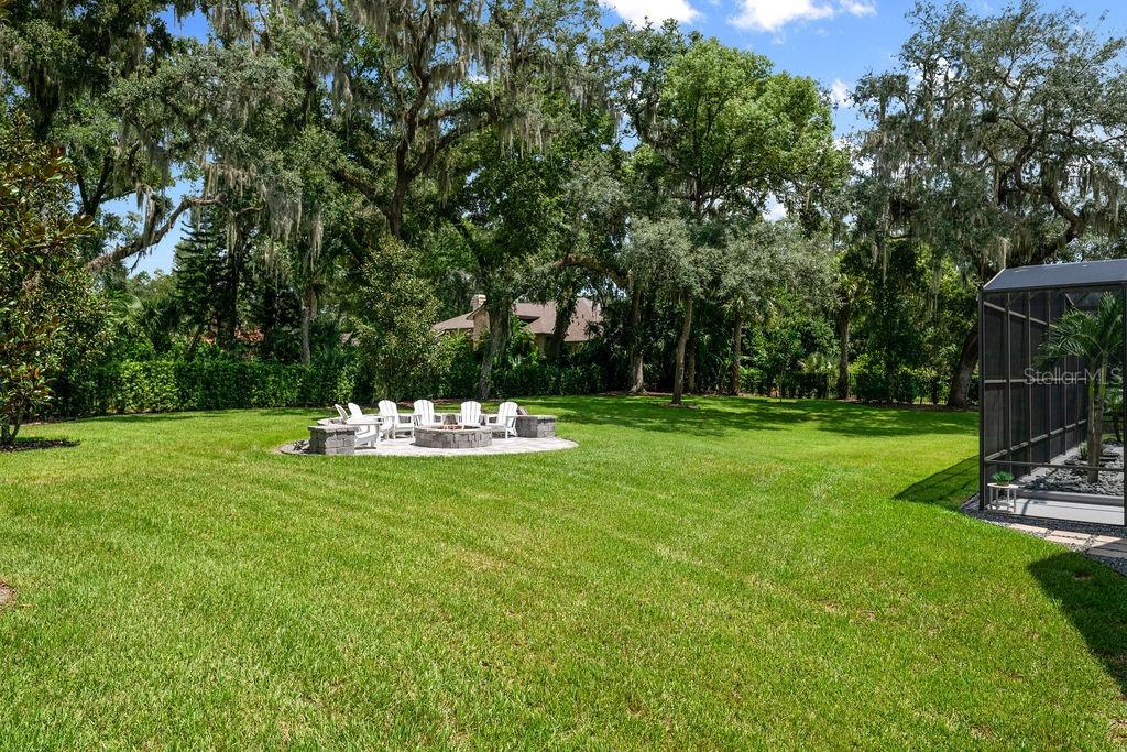 MANCHESTER OAKS - Residential