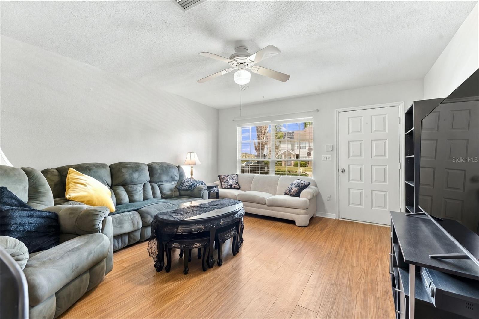 349 KENSINGTON LAKE CIRCLE