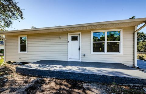 A home in PALM HARBOR