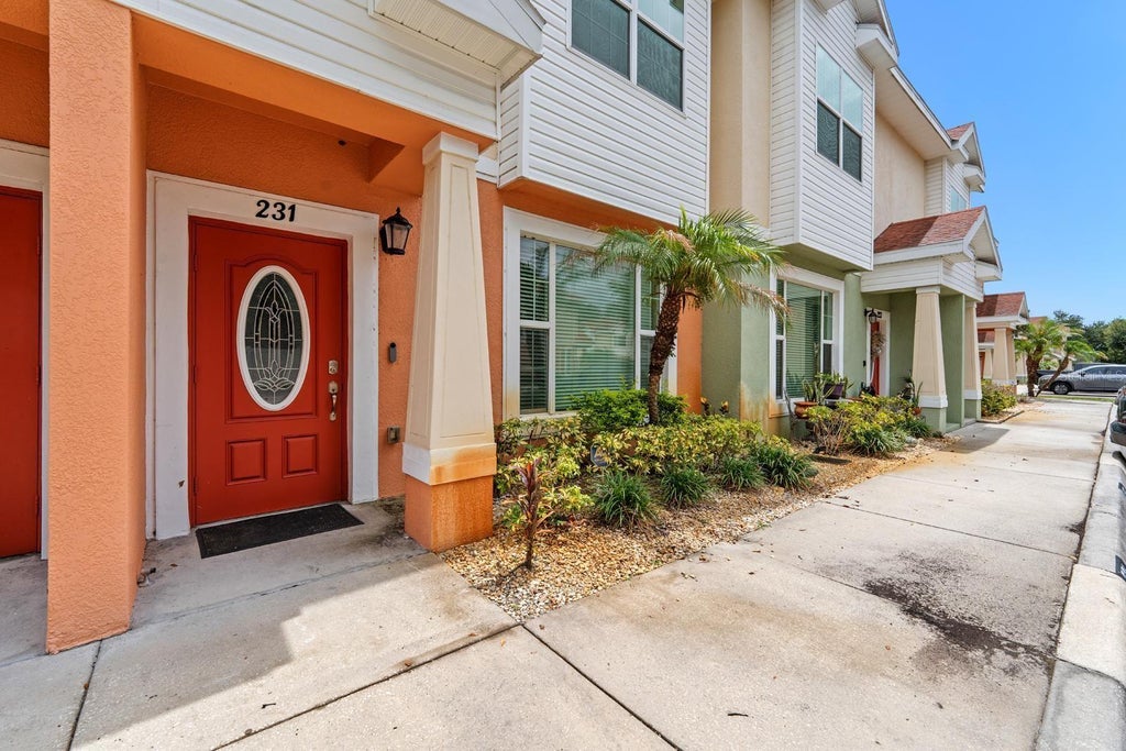 Photo of 231 Alexander Woods Drive, Plant City, FL 33563 (MLS # TB8532183)