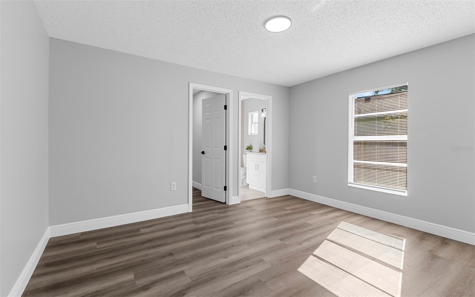 RIVER BLUFFS - Residential