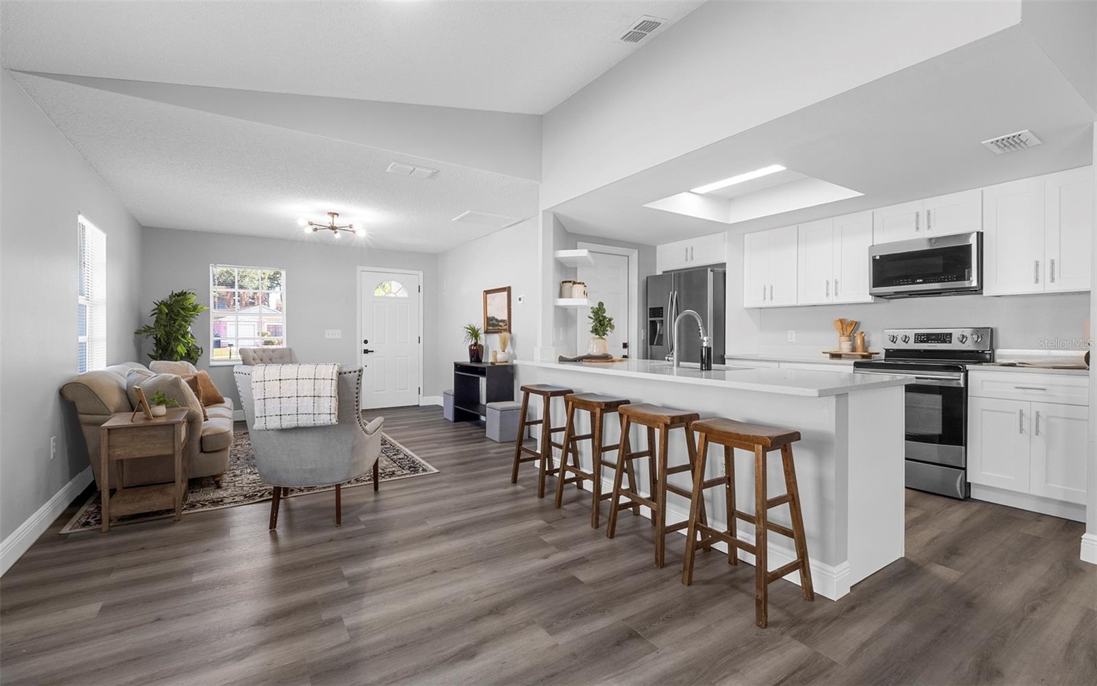 RIVER BLUFFS - Residential