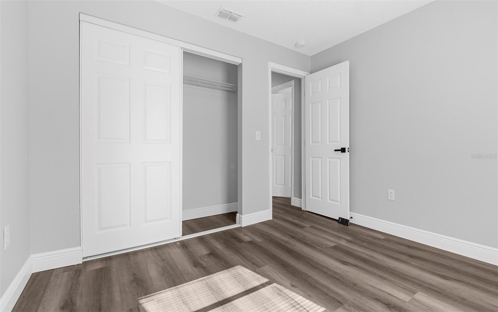 RIVER BLUFFS - Residential