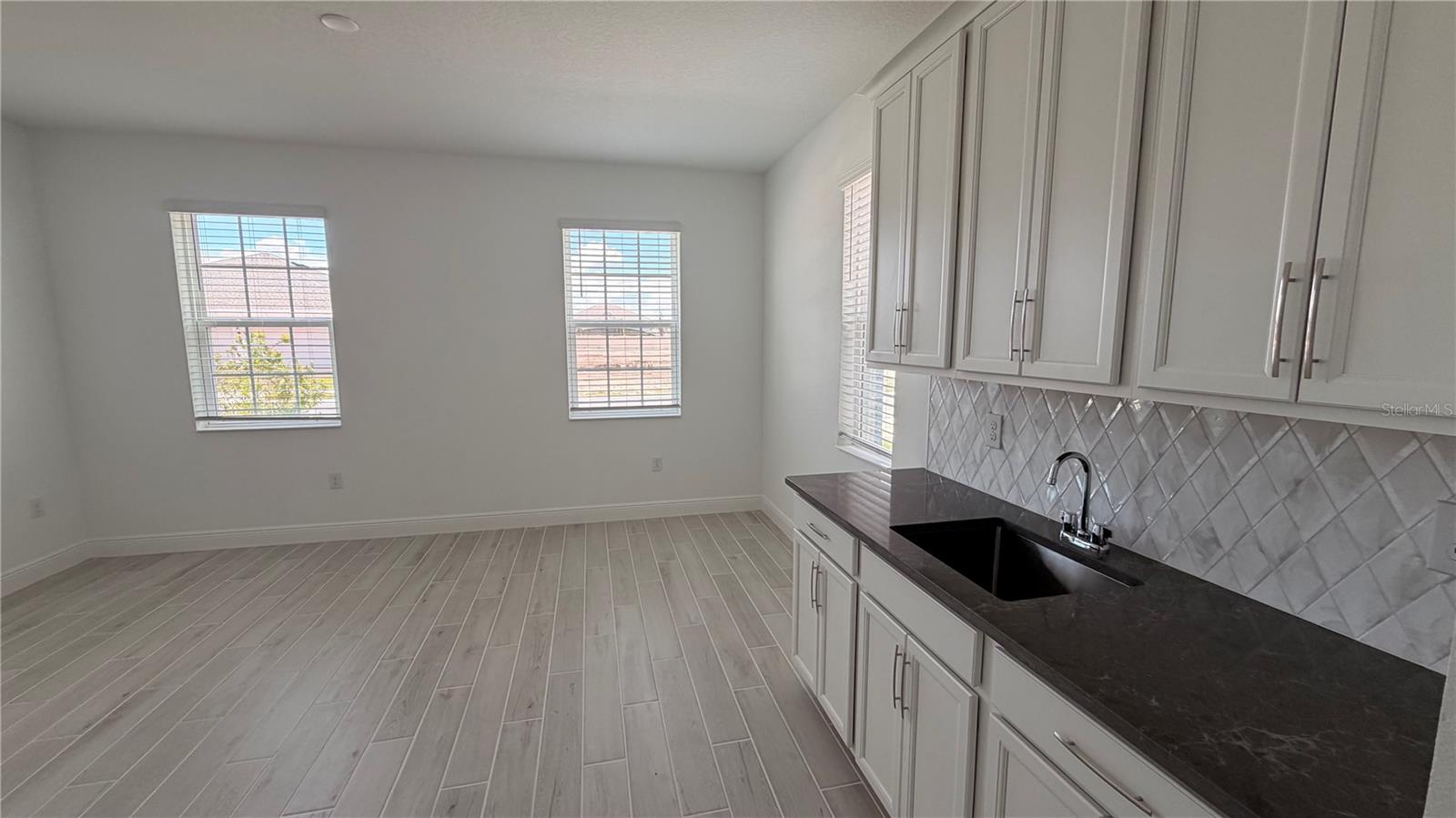 5061 NORTHERN DOVE AVENUE