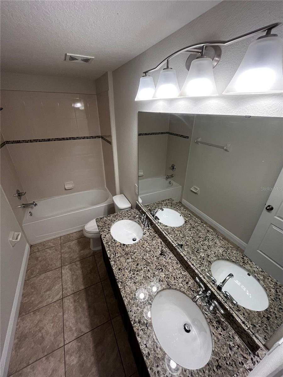 ALOMA TRAILS - Residential