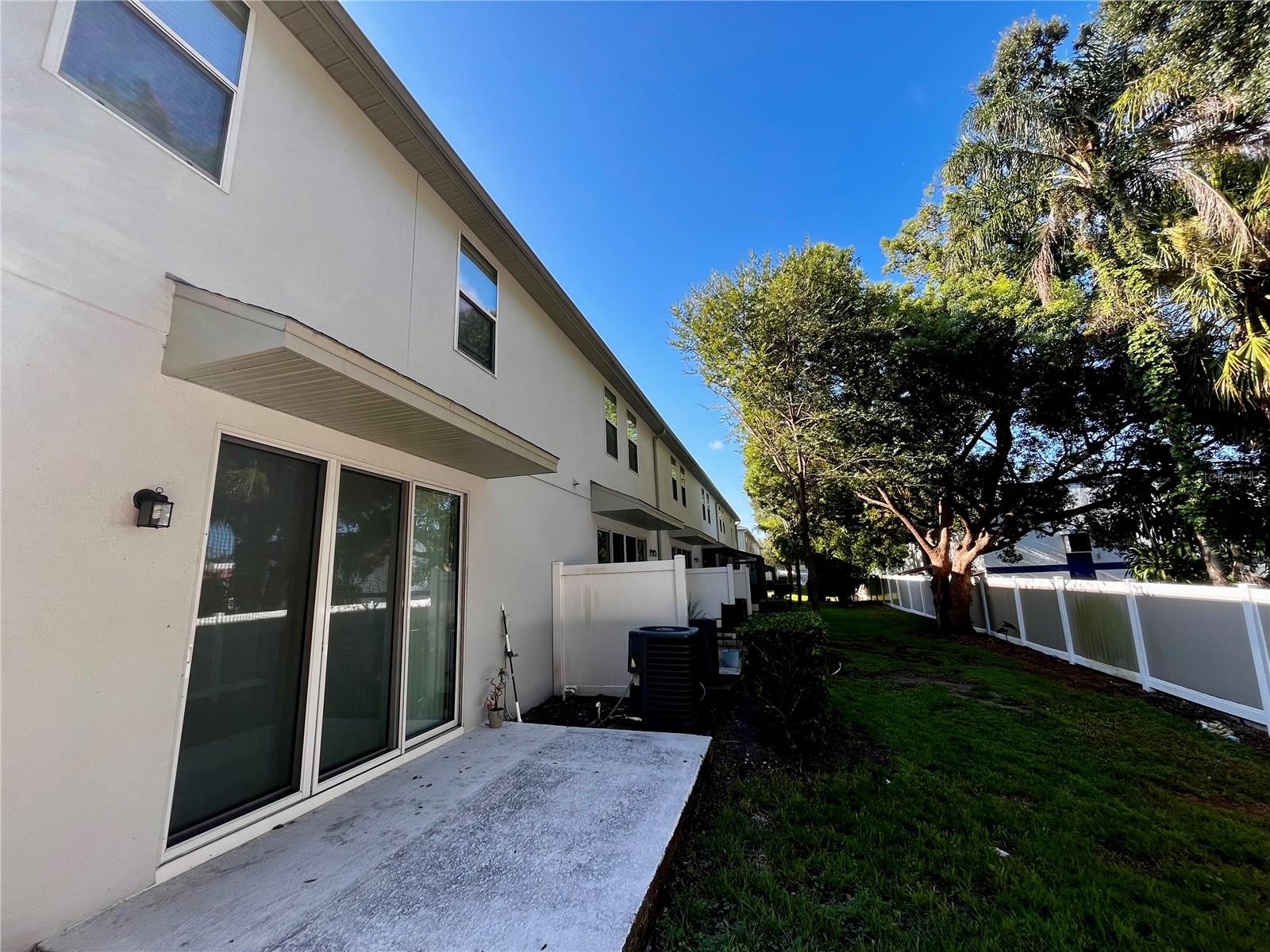 ALOMA TRAILS - Residential