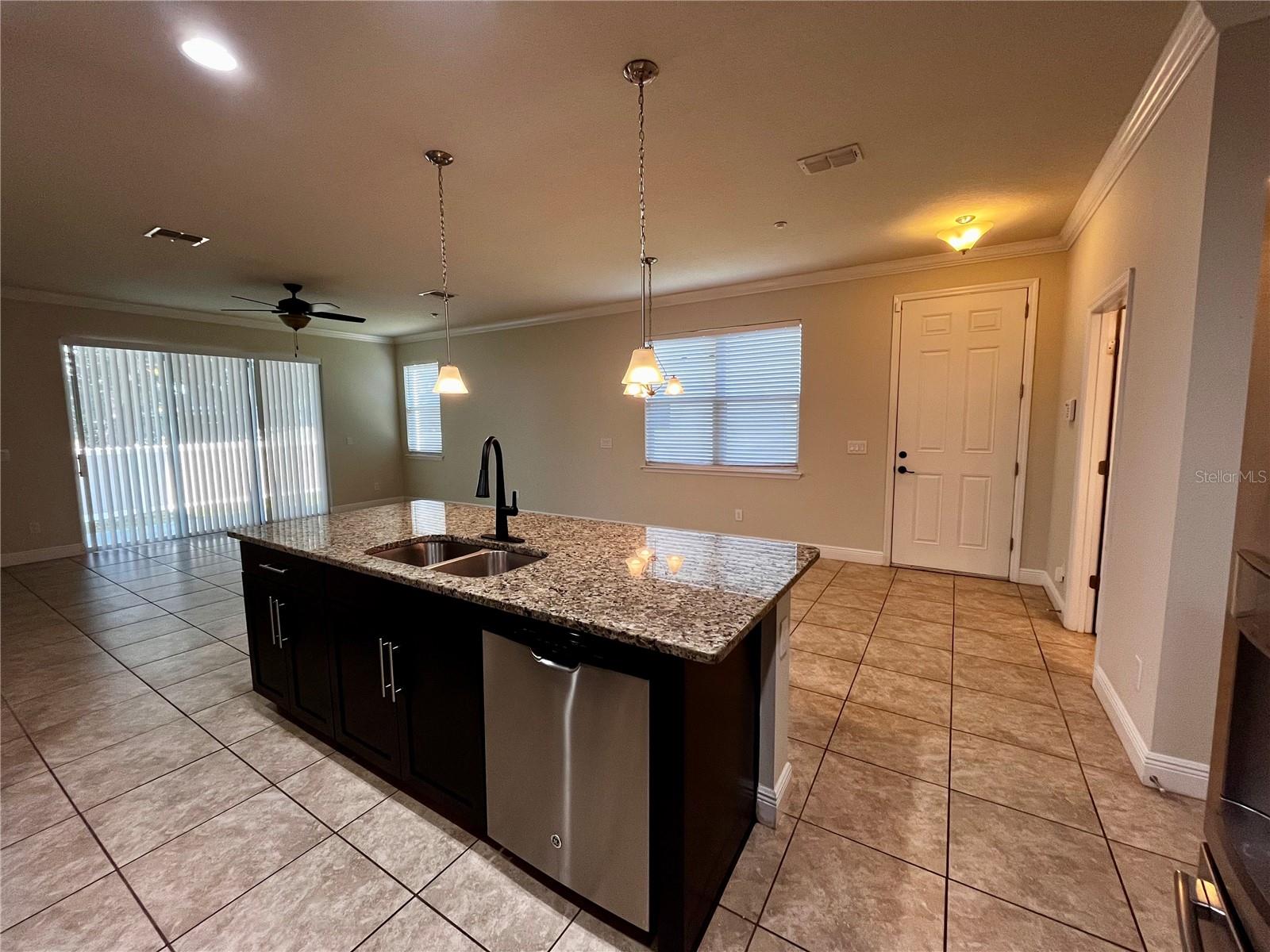 ALOMA TRAILS - Residential