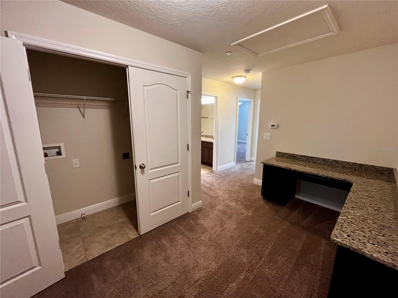 ALOMA TRAILS - Residential