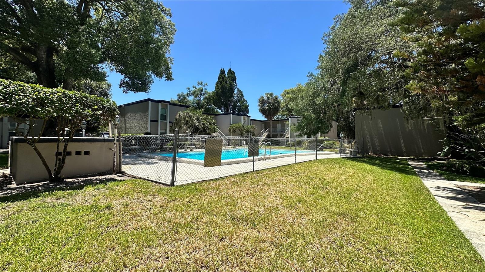 OAKWOOD COURT CONDO - Residential