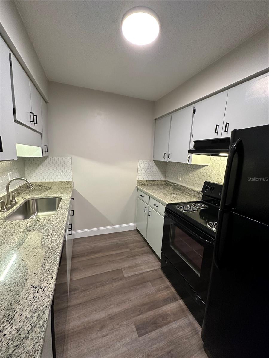 OAKWOOD COURT CONDO - Residential