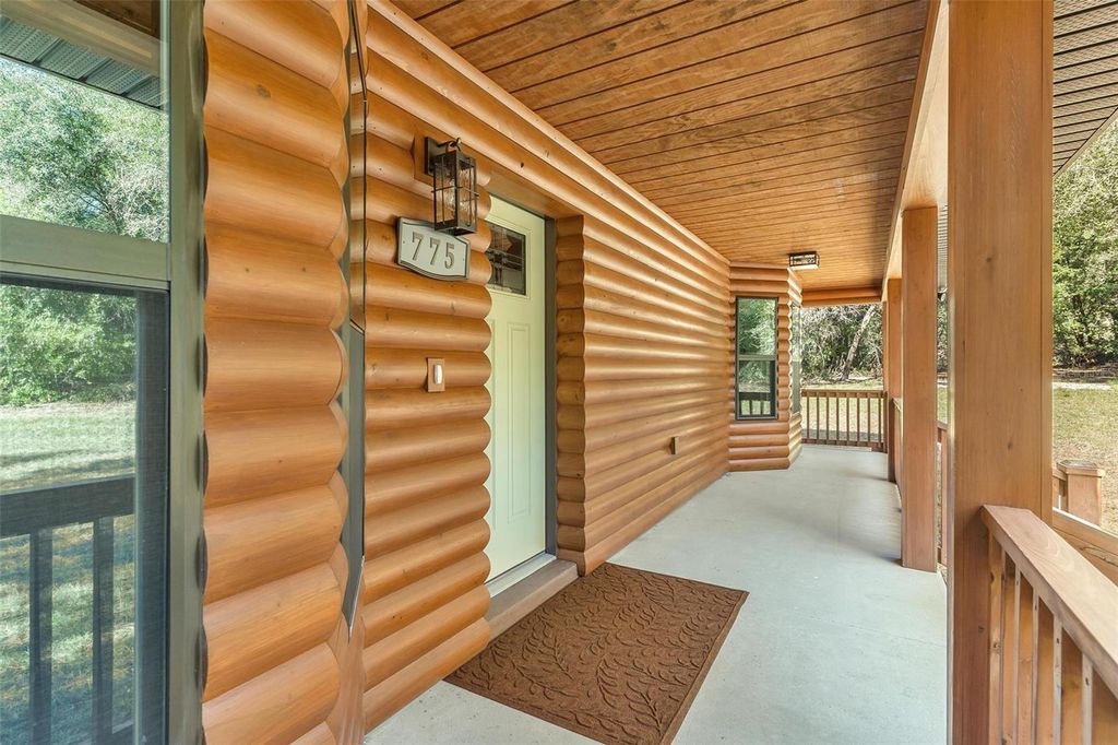 Photo of 37590 Rolling Acres Road, Lady Lake, FL 32159 (MLS # G5105062)