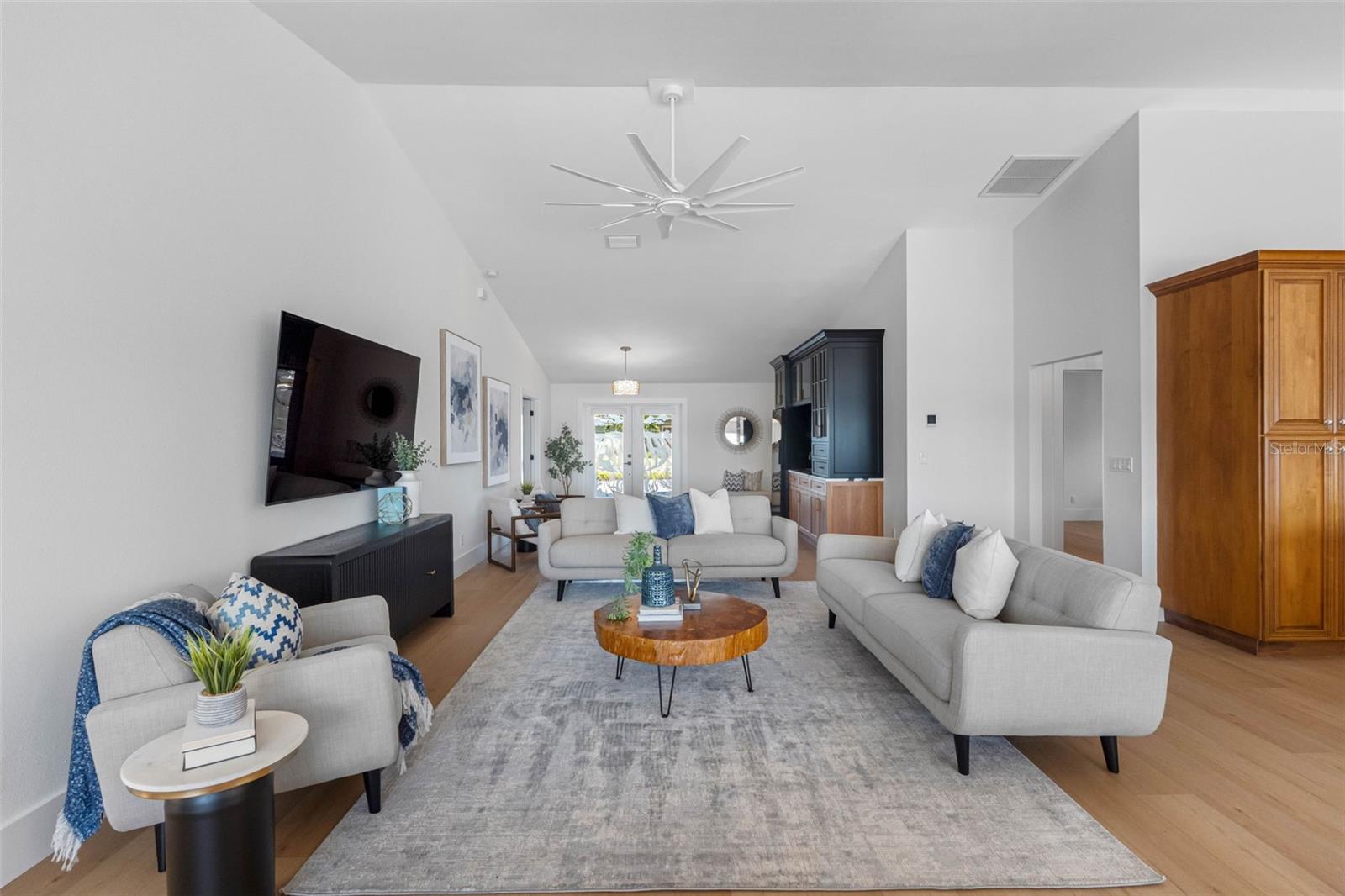 CRYSTAL ISLAND 2ND ADD - Residential