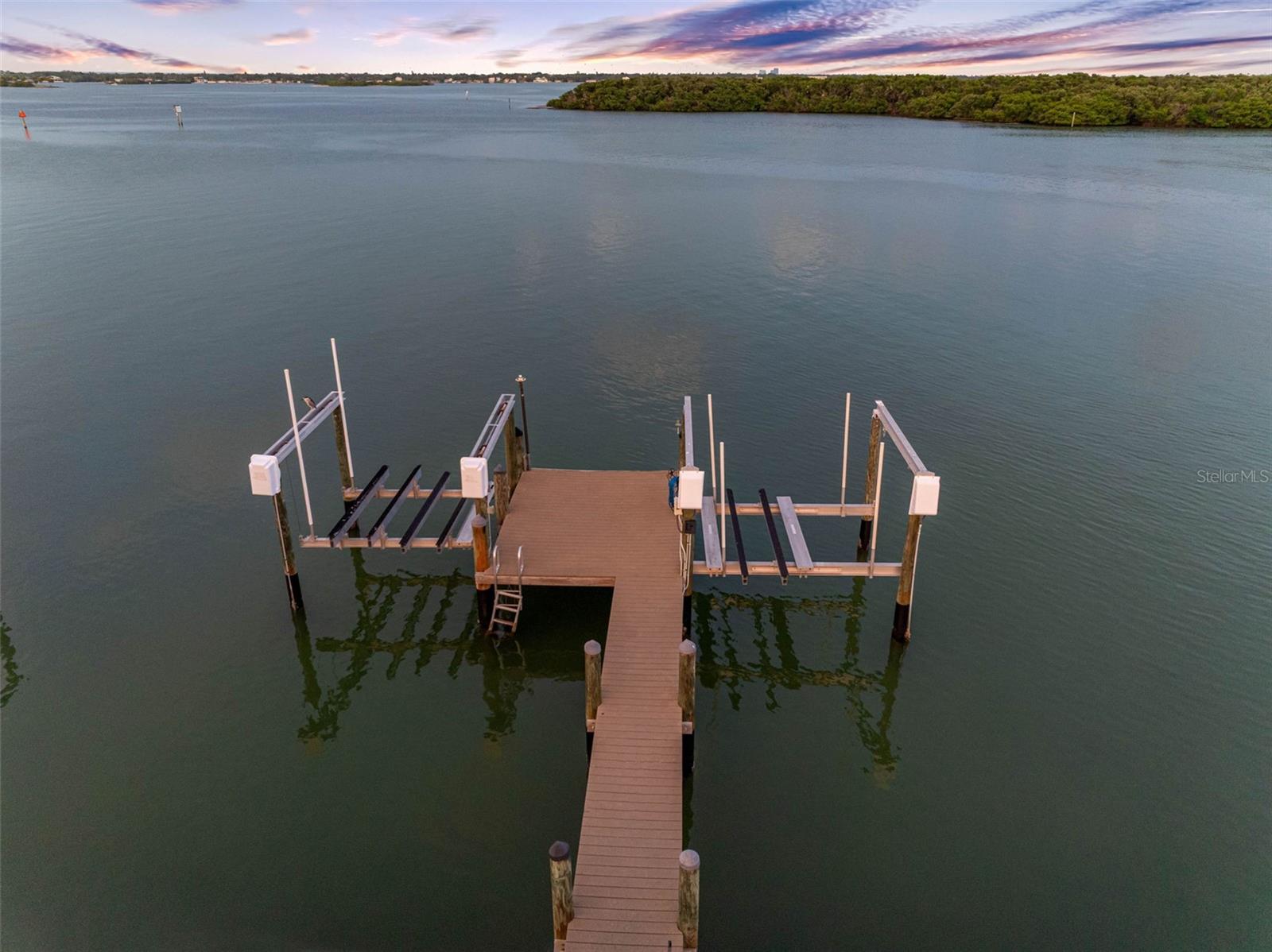 CRYSTAL ISLAND 2ND ADD - Residential