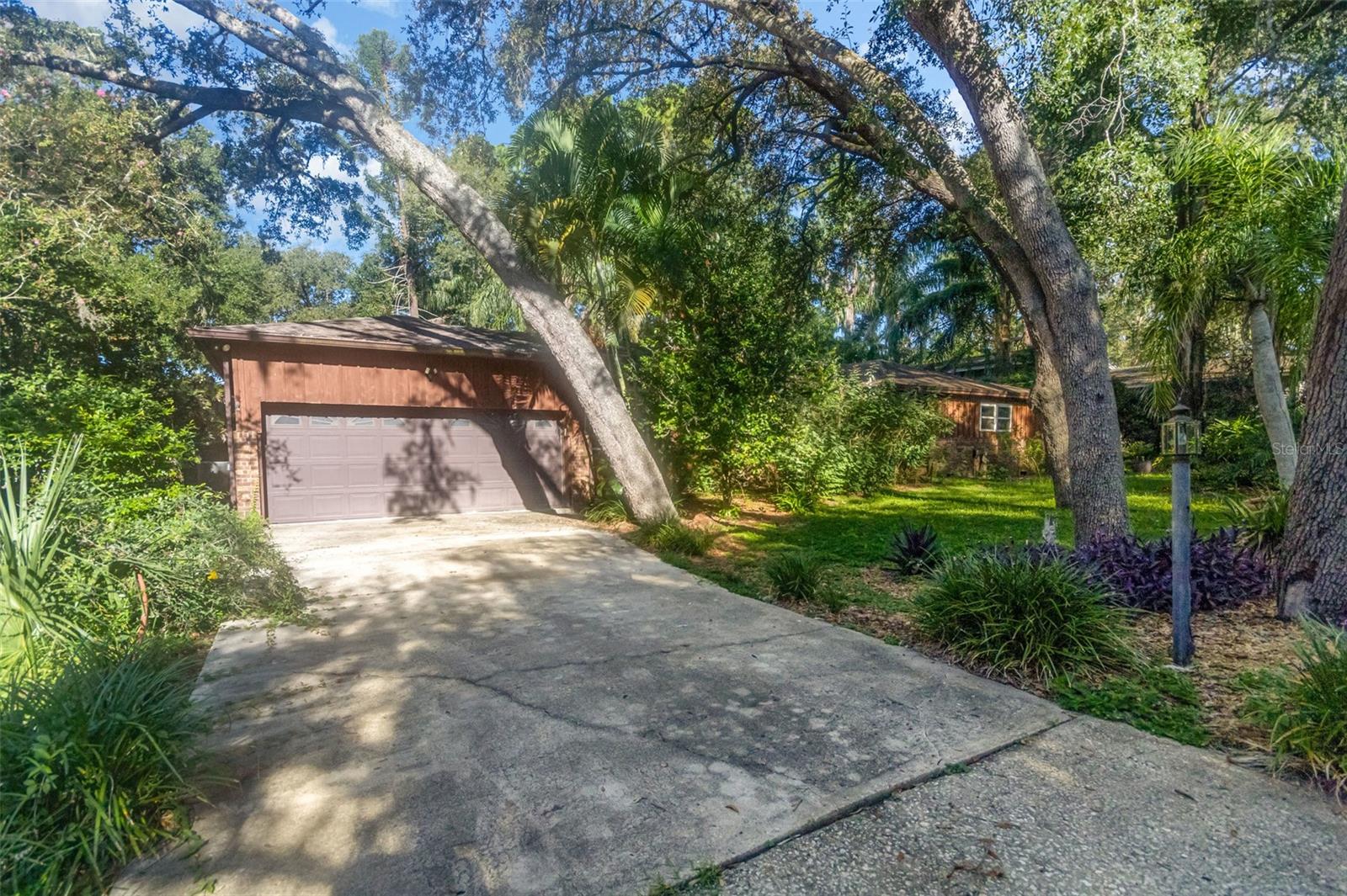 Spacious Pool Home on Double Lot Near Altamonte Mall.
Perfectly positioned just minutes from I-4 and Altamonte Mall, this inviting home sits on a
double, fully fenced lot offering privacy and plenty of room to enjoy the outdoors. The backyard
is a true retreat, featuring an in-ground pool, screened porch, and an open deck—ideal for
barbecues, gardening, or simply relaxing in your own private oasis.
Inside, the open kitchen is designed for both function and style, complete with a large island,
abundant cabinetry, and a cozy eat-in space. Adjacent to the kitchen, you’ll find the laundry
room and a versatile bonus room that can serve as a home office, gym, or playroom.
The two-car garage offers additional convenience with attic storage and built-in cabinets, making
it perfect for a workshop or extra organization.