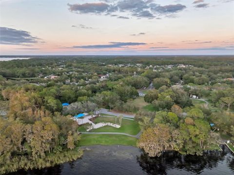 A home in PALM HARBOR