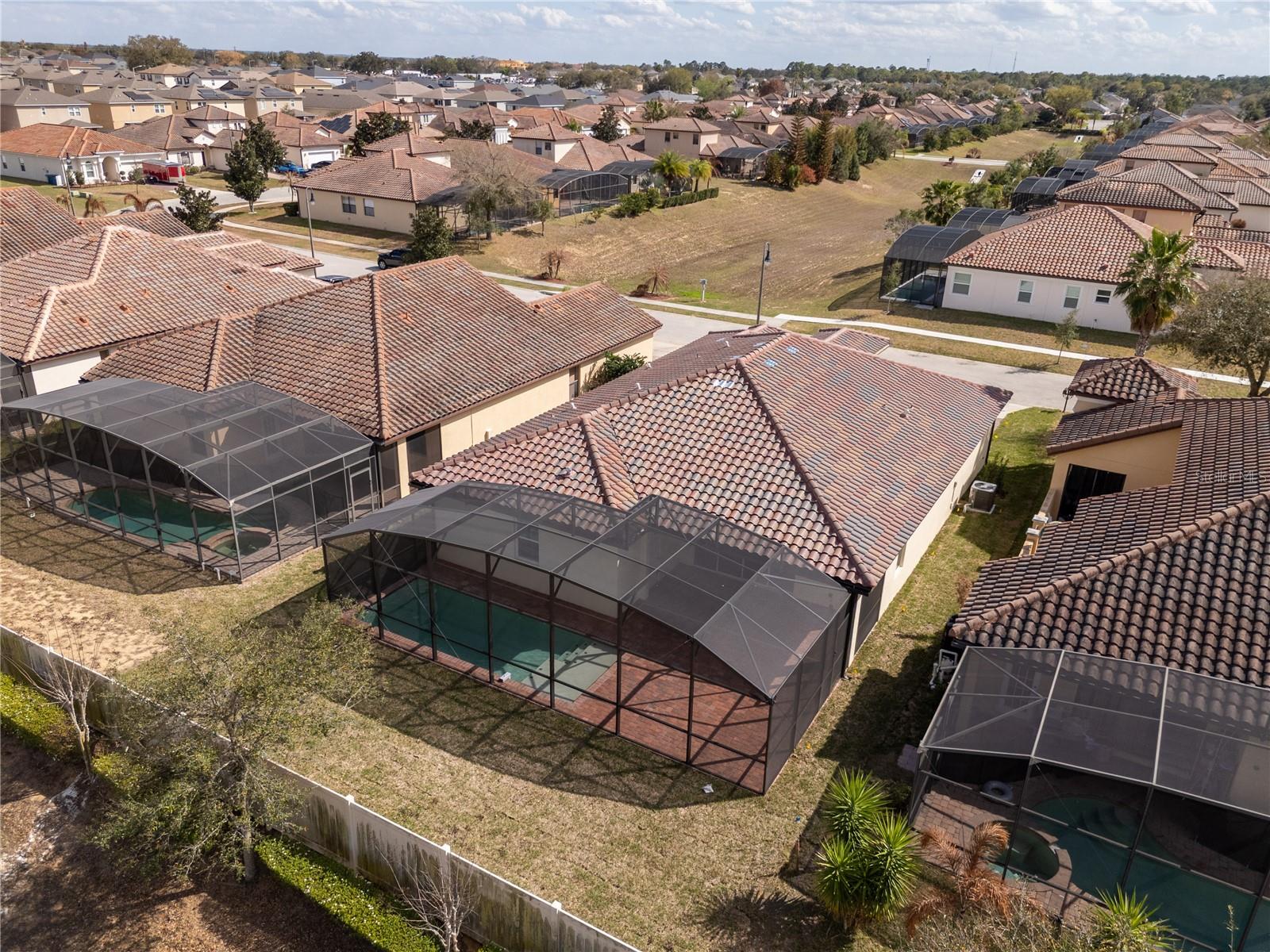 VILLA SORRENTO - Residential