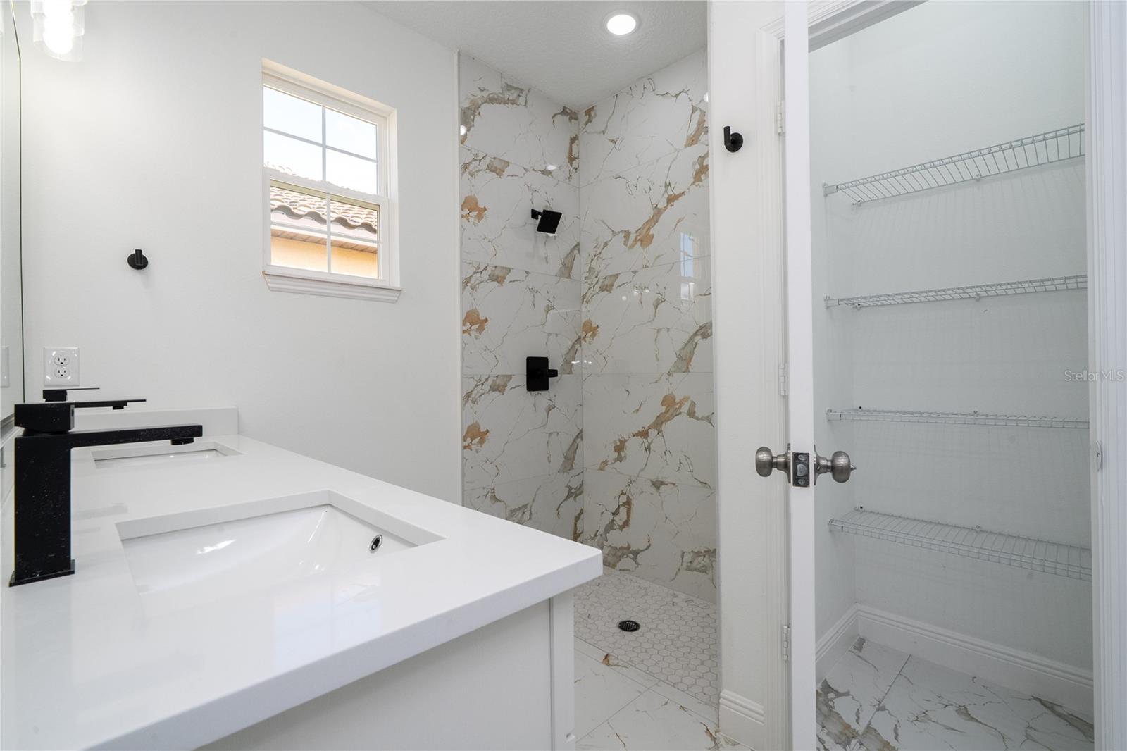 VILLA SORRENTO - Residential