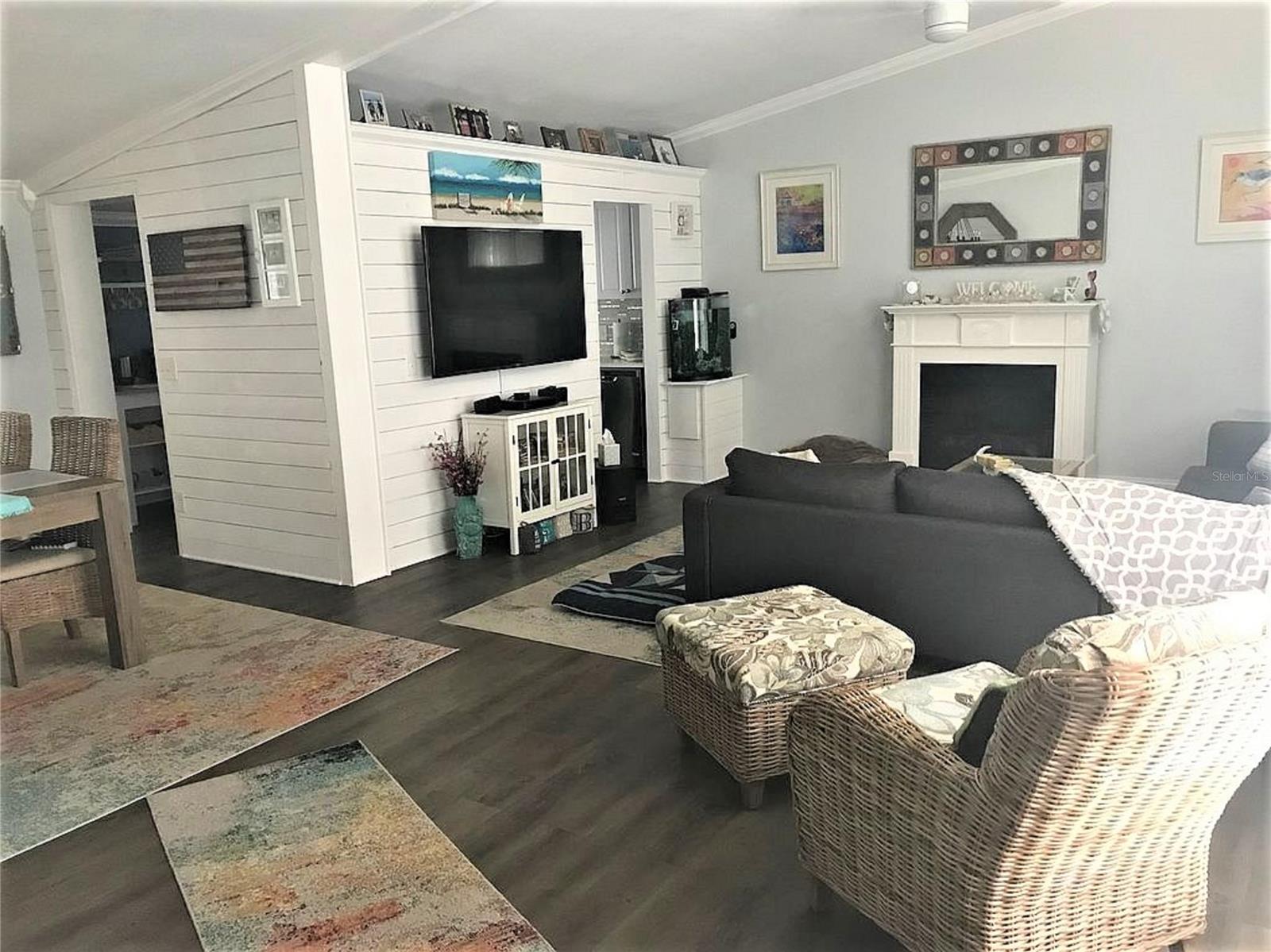 Riverwalk Condo - Residential