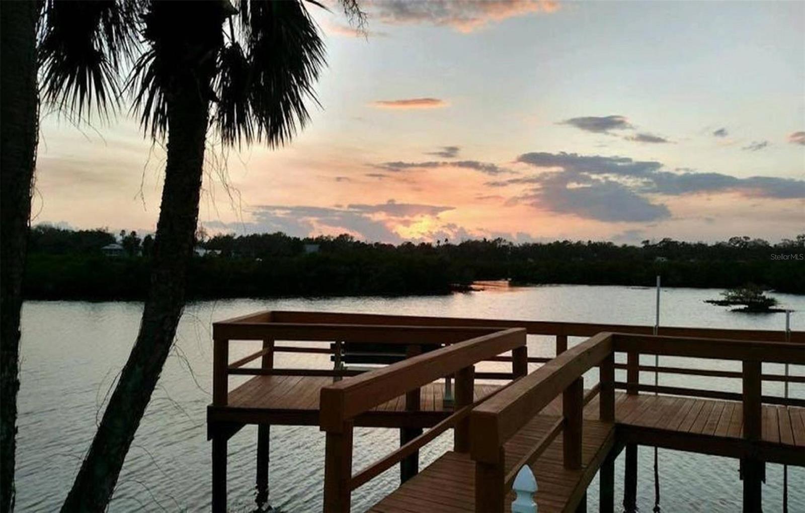 Riverwalk Condo - Residential