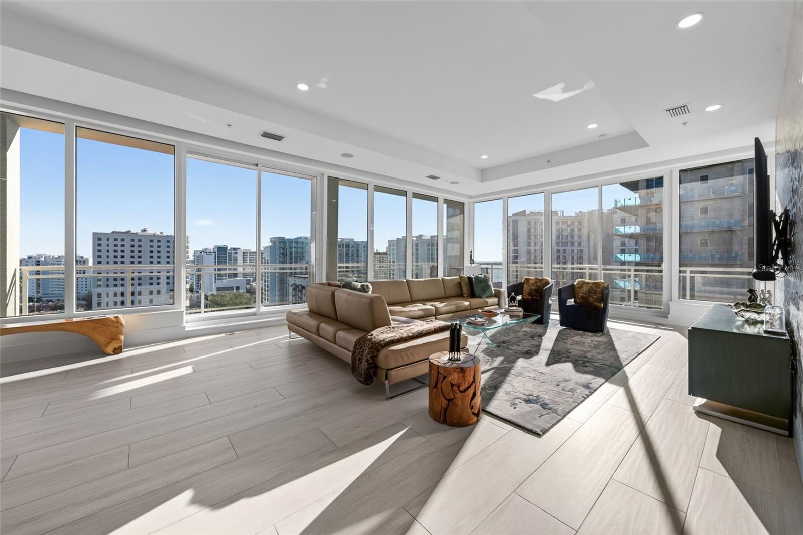 540 N TAMIAMI TRAIL 1604