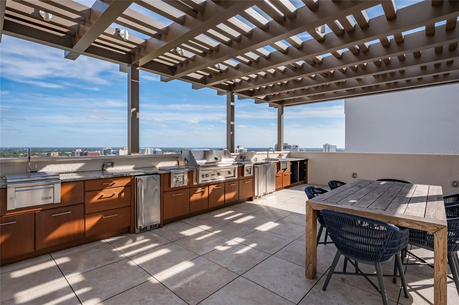 540 N TAMIAMI TRAIL 1604