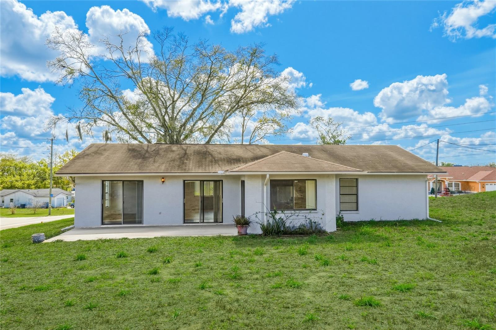 SPRING HILL - Residential