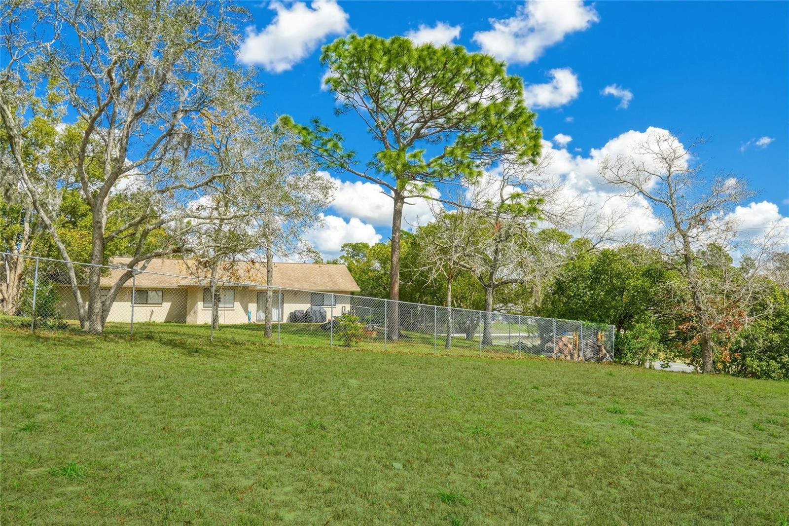 SPRING HILL - Residential