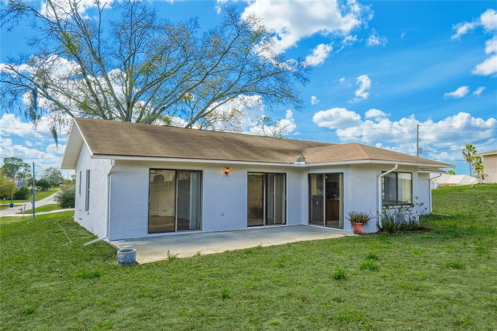 SPRING HILL - Residential