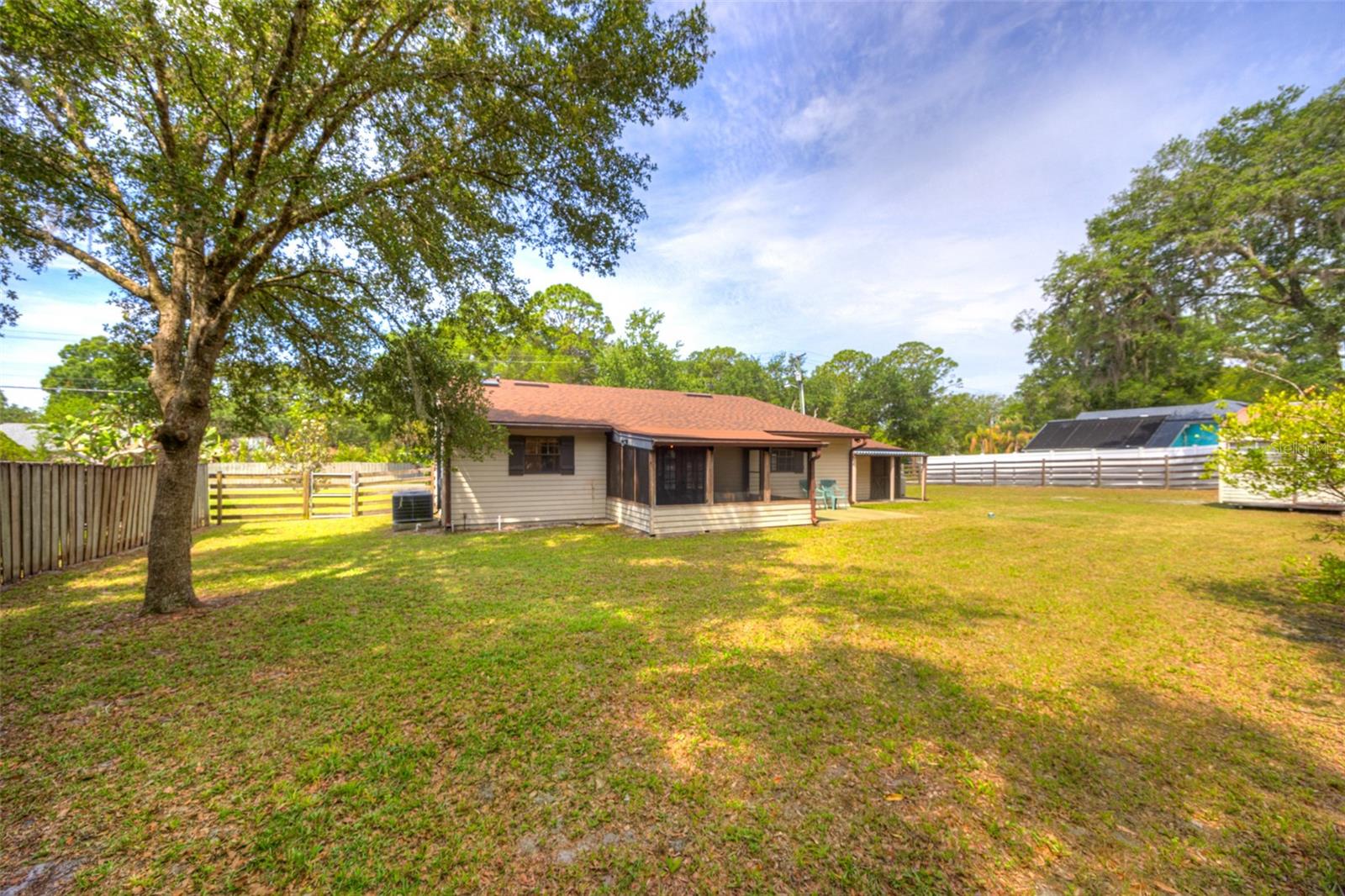 LOST HILL LAKE ESTATES UNIT 01 - Residential