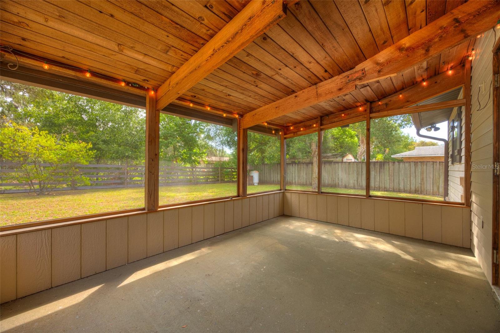 LOST HILL LAKE ESTATES UNIT 01 - Residential
