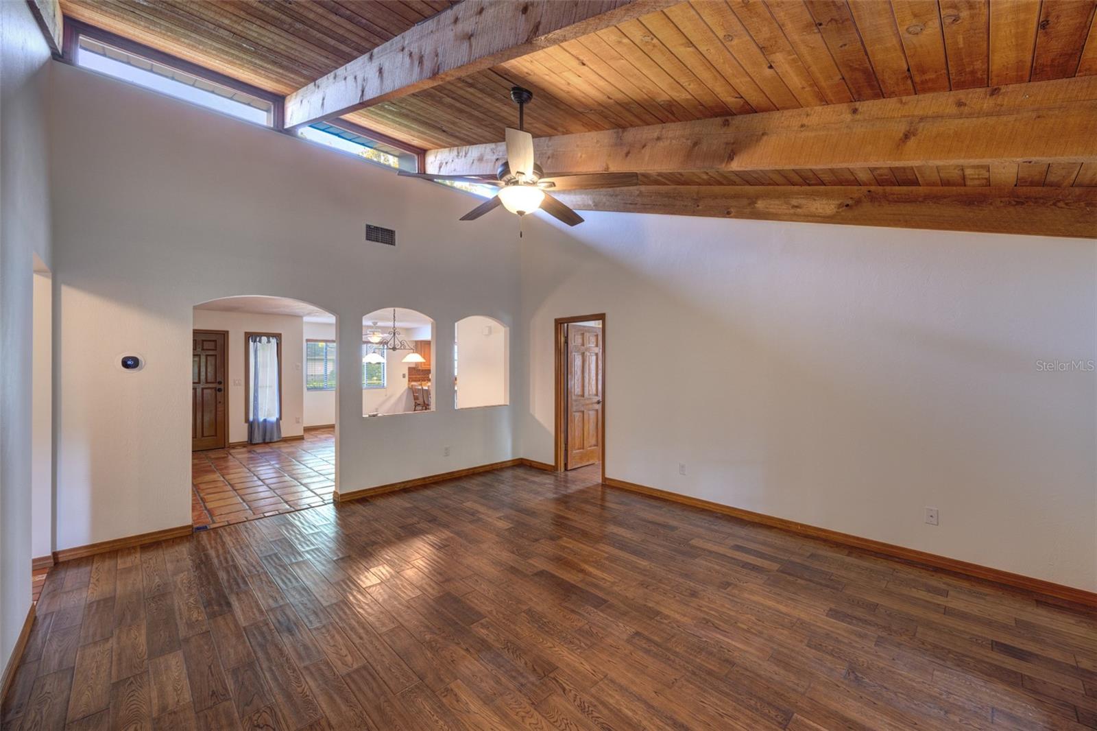 LOST HILL LAKE ESTATES UNIT 01 - Residential