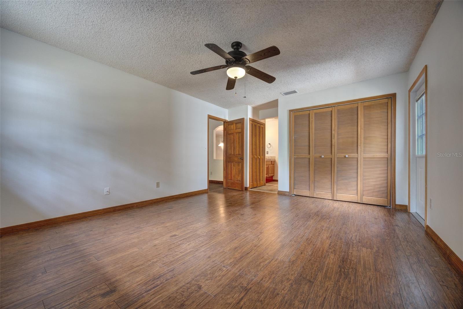 LOST HILL LAKE ESTATES UNIT 01 - Residential