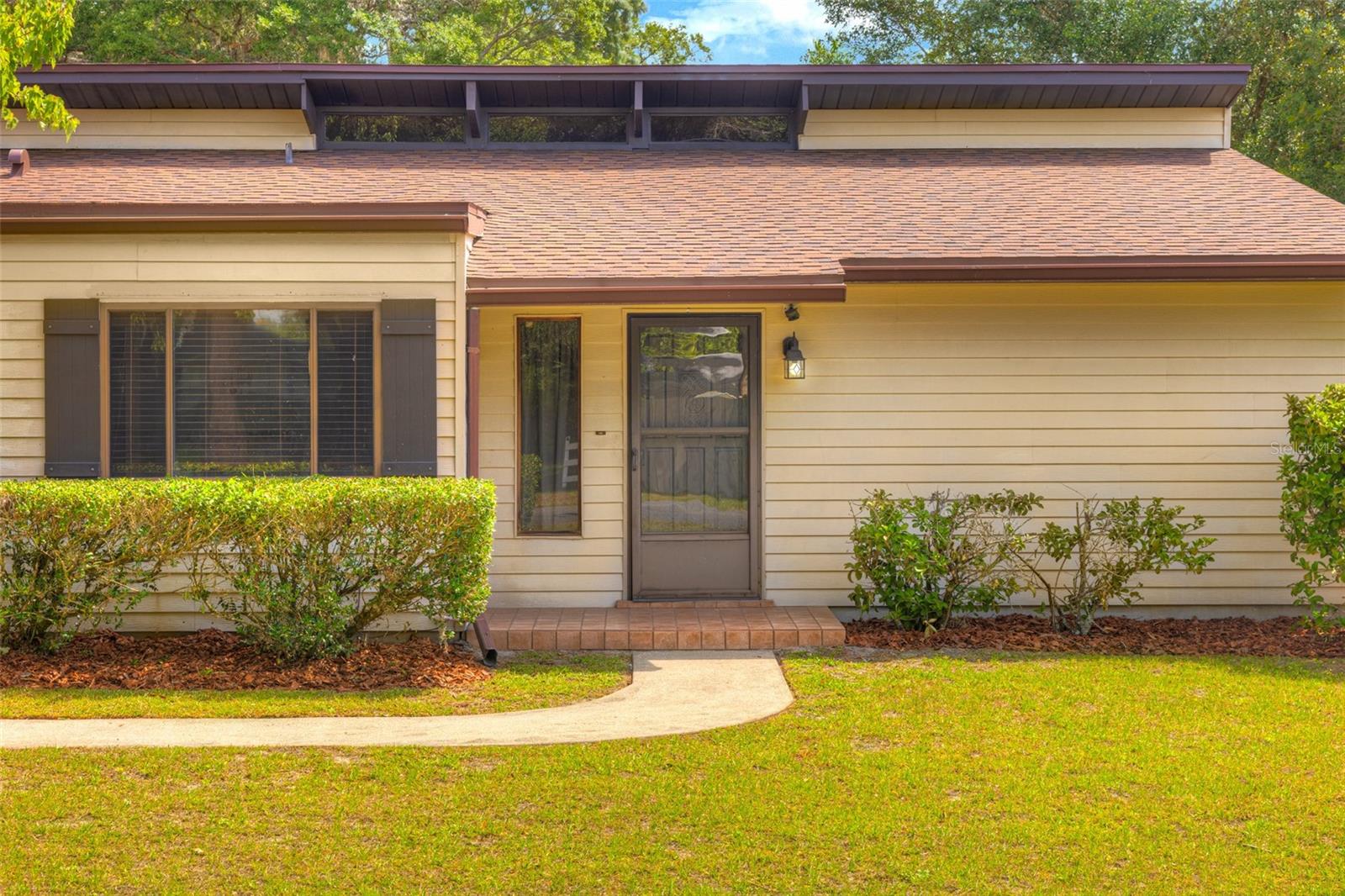 LOST HILL LAKE ESTATES UNIT 01 - Residential