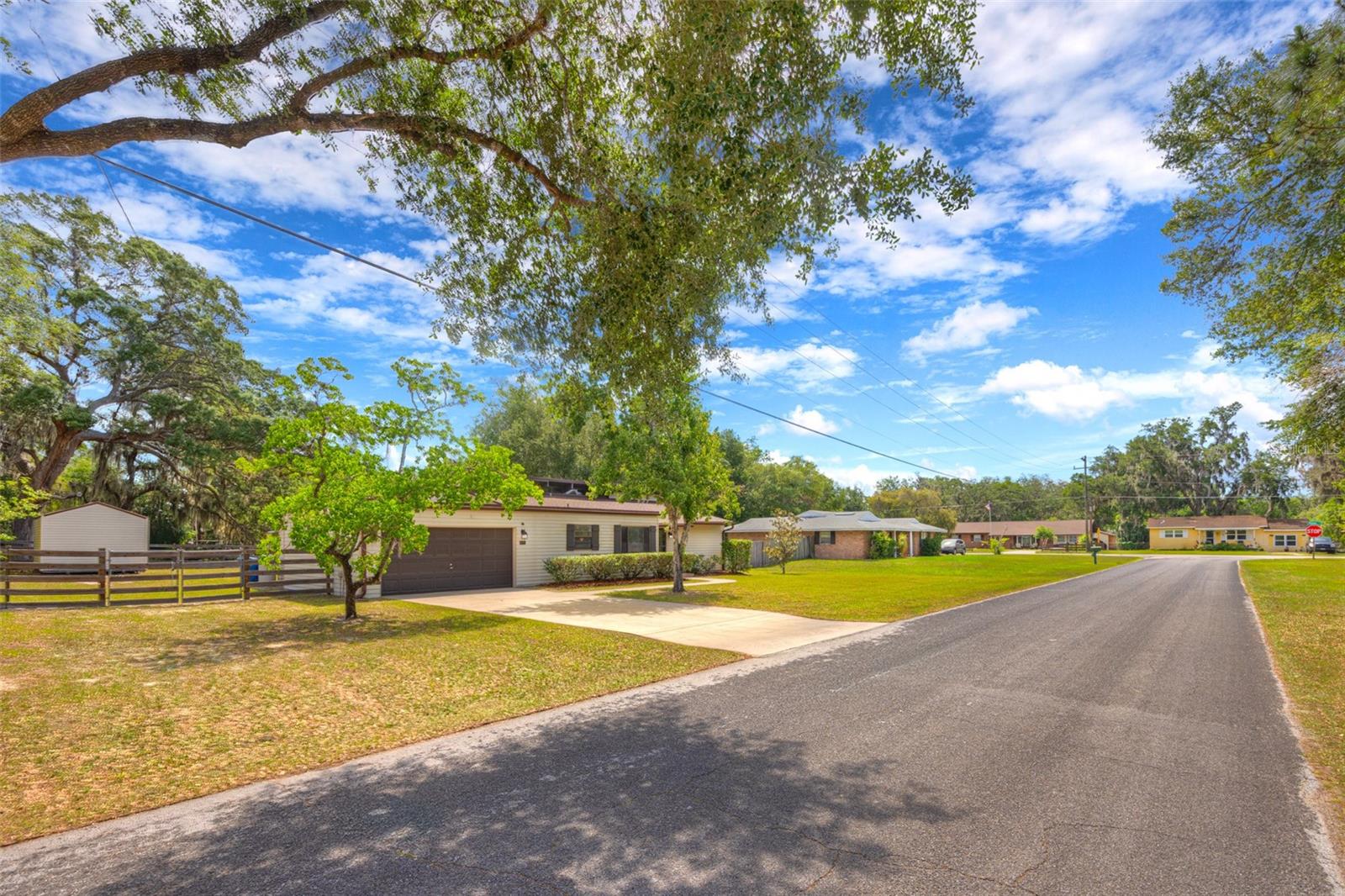 LOST HILL LAKE ESTATES UNIT 01 - Residential