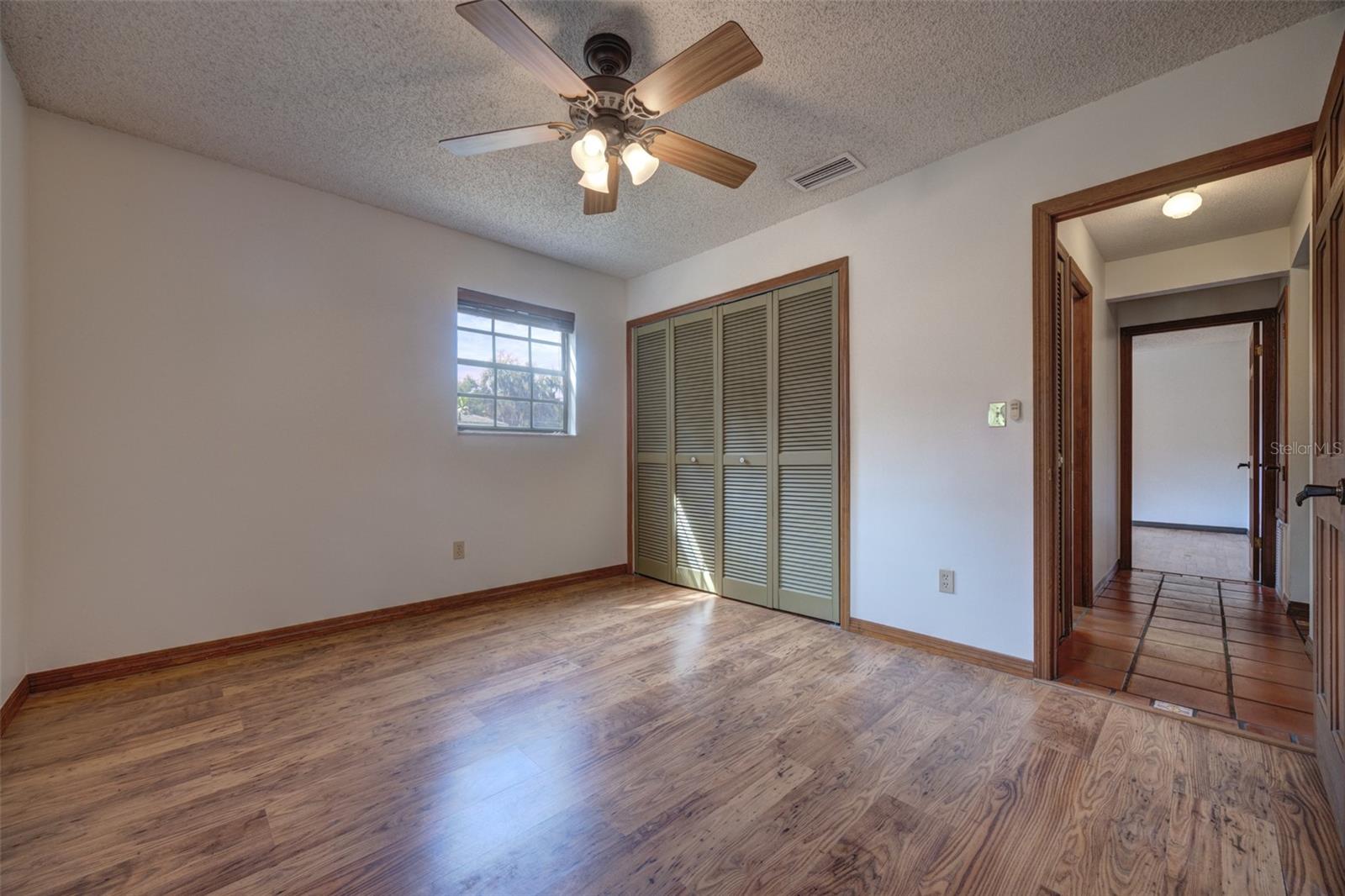 LOST HILL LAKE ESTATES UNIT 01 - Residential