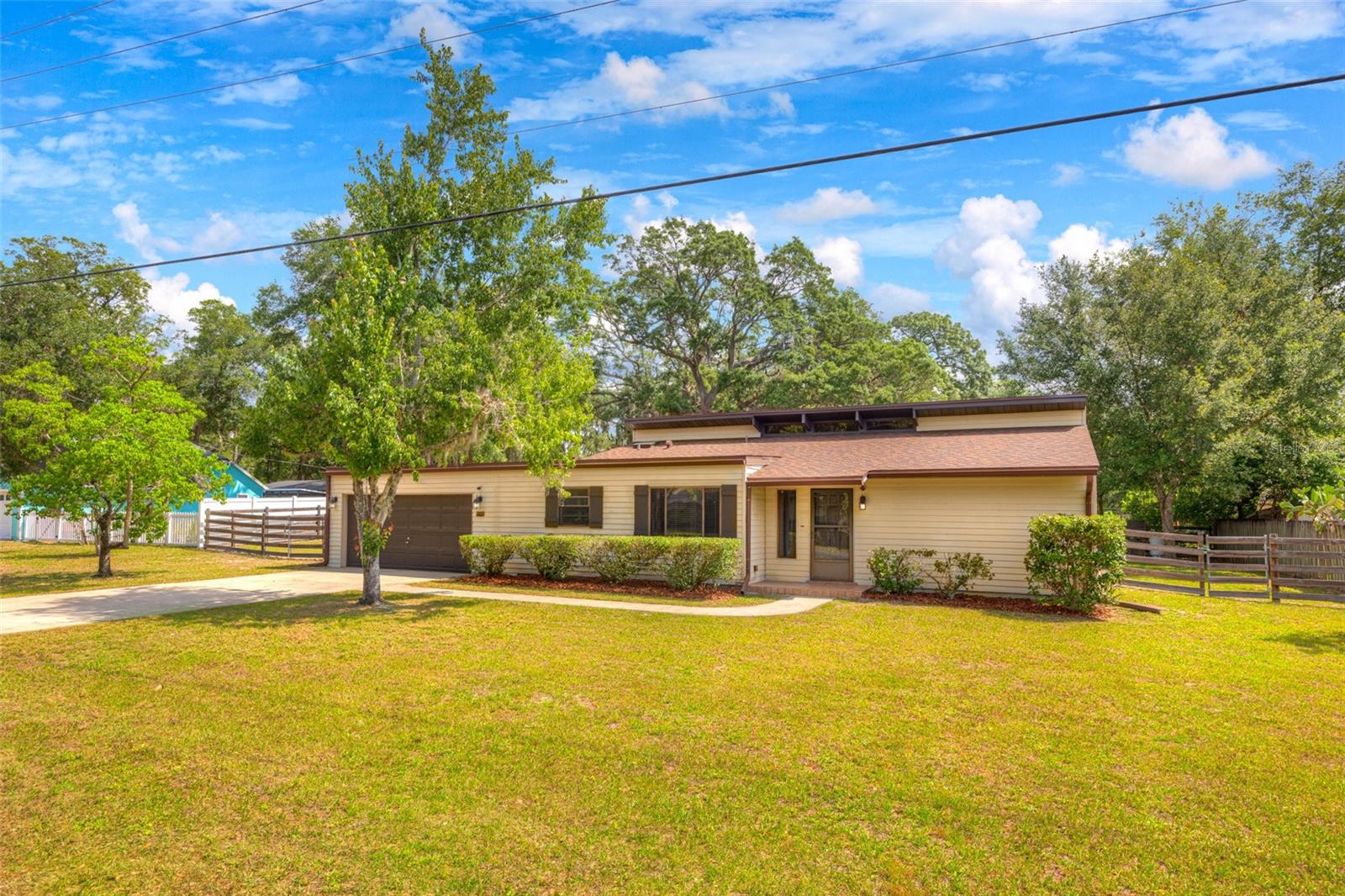 LOST HILL LAKE ESTATES UNIT 01 - Residential