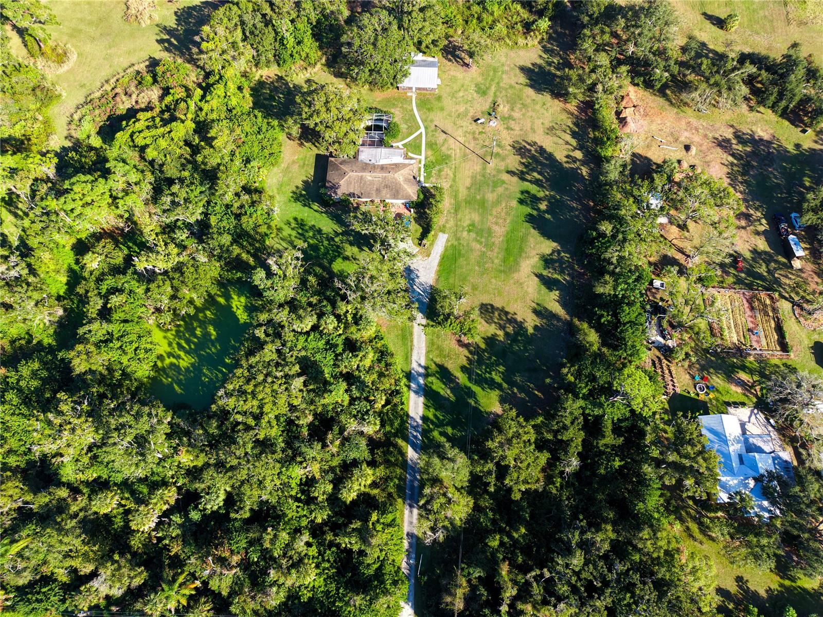 SARASOTA VENICE CO 11 37 18 - Land